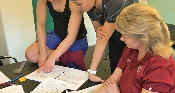 Parasport Danmark var i weekenden værter for et klassifikationskursus for de nordiske klassifikatører i parasvømning.