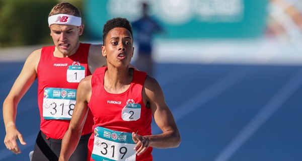 Adem Alamin Mohammed og Lasse Kure i aktion for Danmark ved Special Olympics World Games 2019 i Abu Dhabi. Foto: Karl Nilsson