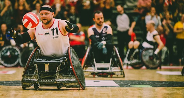 Mark Peters og Danmark har revanche til gode mod Frankrig, der sendte holdet ud af kørestolsrugbyturneringen ved de Paralympiske Lege i Tokyo. Foto: Lars Emil Egeberg Simonsen
