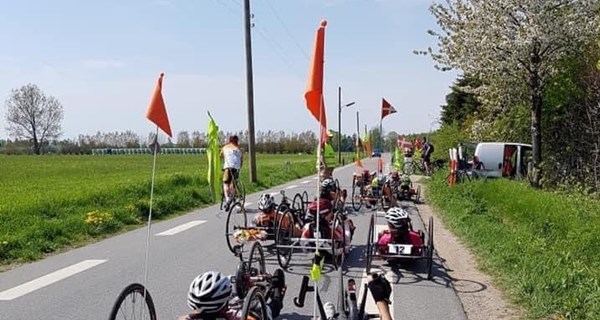 Kr. Himmelfartsdag, den 26. maj, afvikler Lyngby Handicap Idrætsforening sammen med Dansk Håndcykel Klub cykelløbet Tour de Kongelunden.
