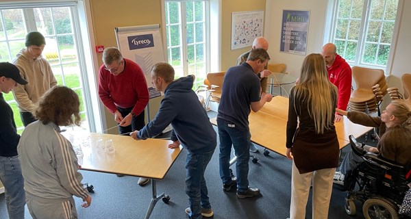 Teambuilding er et af formålene med Pressalit Sports Academy, hvor atleter, trænere og holdledere i parasporten samles.