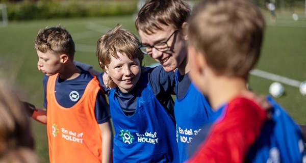 - Vi skylder børnene at give dem de bedste vilkår for at blomstre, mærke glæde og have en oplevelse af at være en del af noget større, lyder det samstemmende fra DBU og Parasport Danmark. Arkivfoto: Anders Kjærbye/DBU.