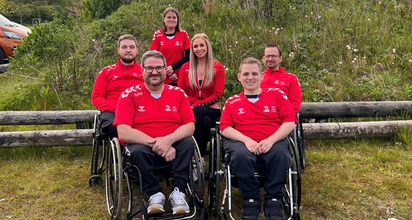 Det danske EM-hold fra venstre: Kasper Hjort Lousdal, Jens Frimann, Camilla Boel Nielsen, Ditte Eliza Ladager Clausen, Martin Black Jørgensen og Jan Winther. Buster Antonsen mangler på billedet.