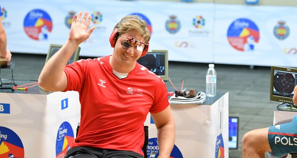 Buster Antonsen sikrede Danmark en PL-kvoteplads med en EM-finaleplads i 50 m pistol. Foto: IPC