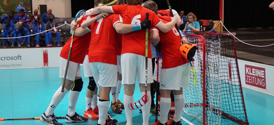 Landstrænerduo søges til Special Olympics-floorball
