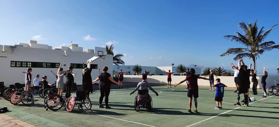 Sportslejren på Lanzarote er i fuld gang: ”Det er et helt unikt fællesskab” 