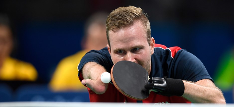 Peter Rosenmeier jubler ved de Paralympiske Lege i Rio.