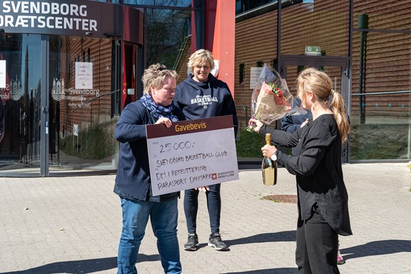 Svendborg Basketball Club modtager prisen som vindere af DM i rekruttering 2020 og 25.000 kroner.