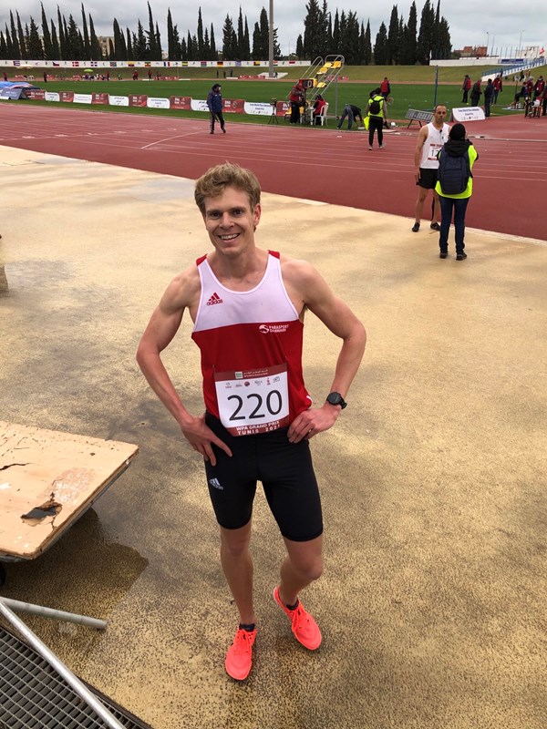 Christian Lykkeby vinder 1500 m i klasse T46.