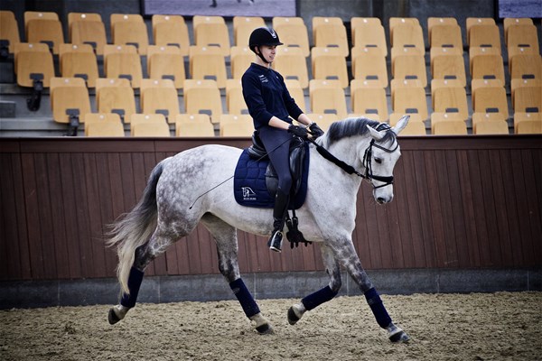 Tobias Thorning Jørgensen og Jolene. Foto: Christer Holte.