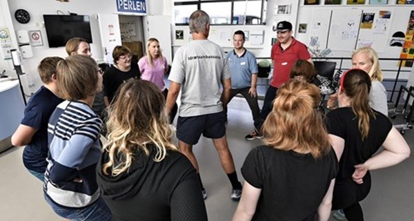 Parasport er sjovt og udfordrende og kan være et meget givende supplement til den traditionelle idrætsundervisning.