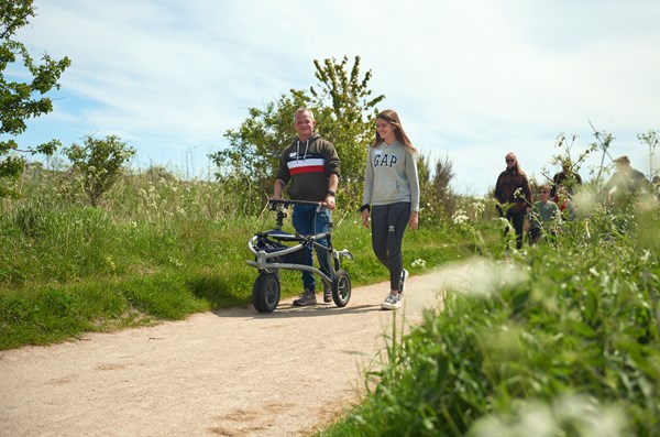 Gåtur med rollator.