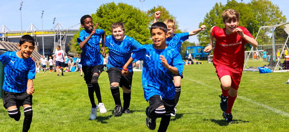 Rekorddeltagelse ved Special Olympics Skolefodboldstævne