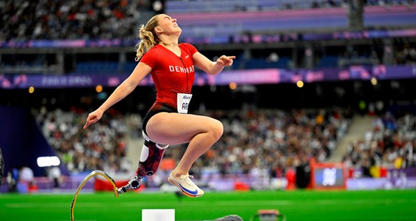 Længdespringeren Emilie Aaen er en af de atleter der fremover skal nyde godt af Parasport Danmarks nye talent- og elitestrategi. Foto: Lars Møller