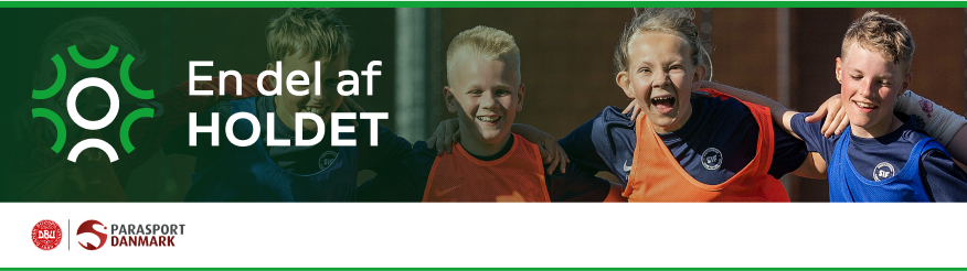En del af holdet er et tilbud om fodbold til børn og unge med særlige behov. Her ses nogle af børnene fra holdet i Snekkersten IF. Foto: Anders Kjærbye.