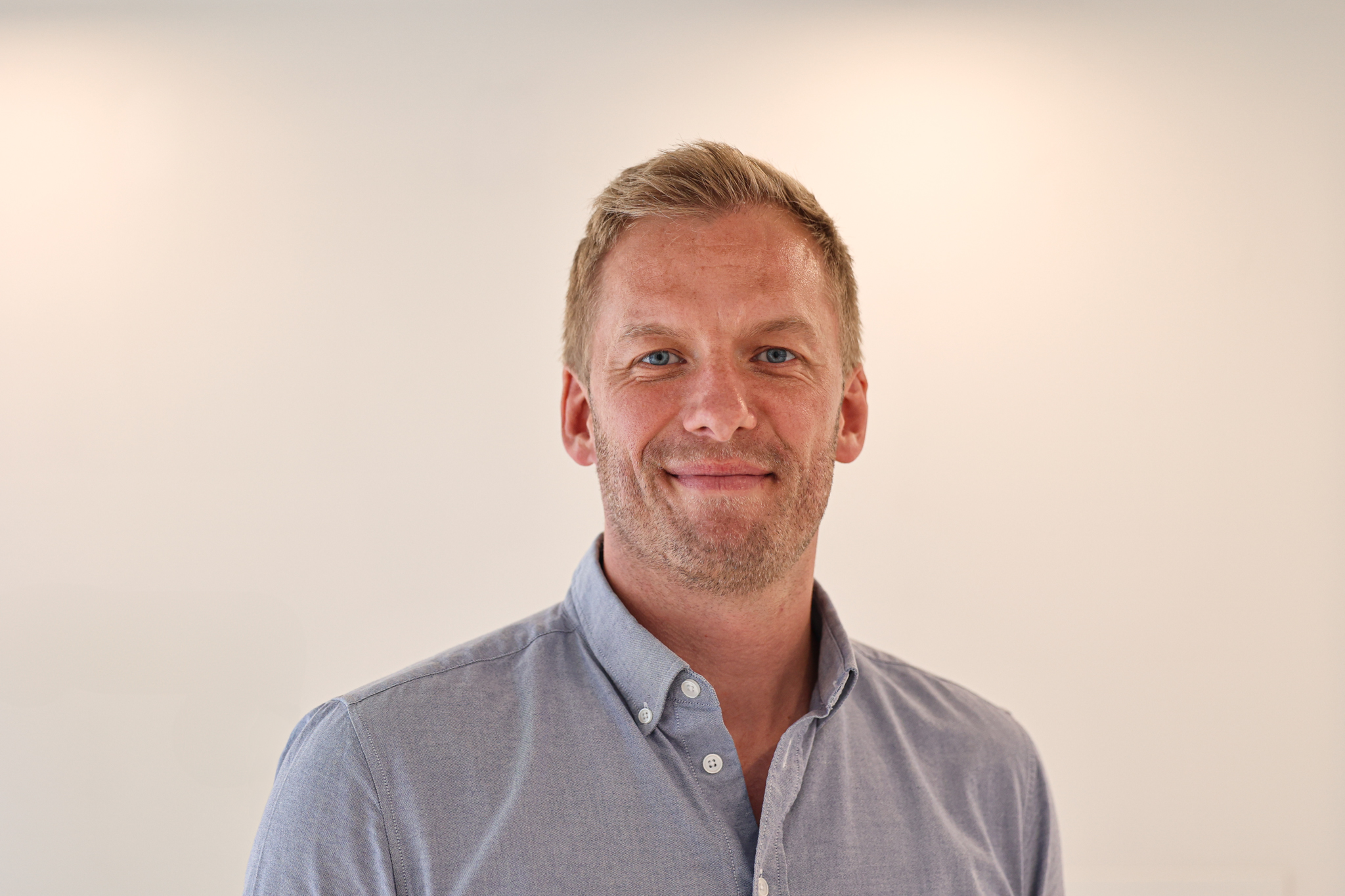 Sportschef Teis Bro har fratrådt sin stilling